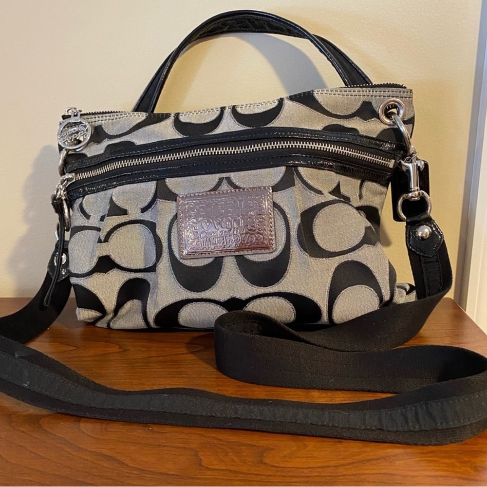 EUC Coach Poppy,shoulder/crossover bag black, gray, silver
